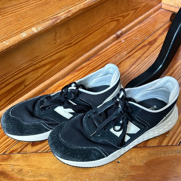New Balance Women’s Foam X70 Black and White Sneakers - Picture 2 of 8
